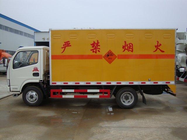 乌拉特后危险品运输